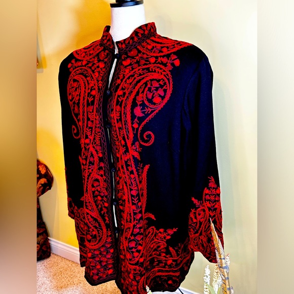Black, red embroidered blazer oriental style button up. Wool. - Picture 2 of 8